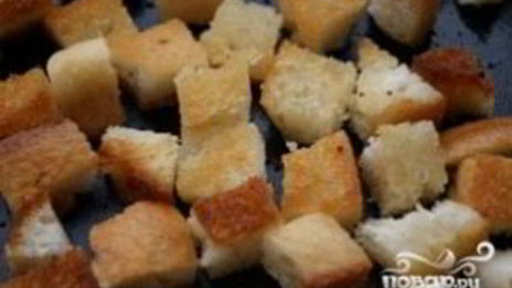 салат цезарь слоеный