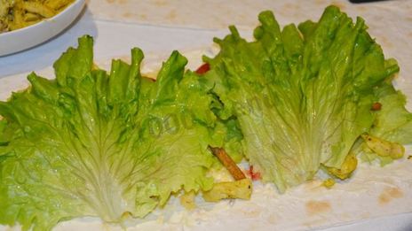 цезарь ролл с курицей без майонеза