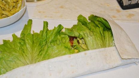 цезарь ролл с курицей без майонеза