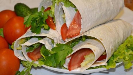 цезарь ролл с курицей без майонеза