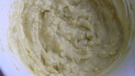 цезарь с семгой на листьях руколы