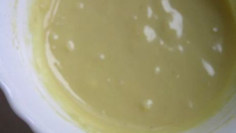 цезарь с семгой на листьях руколы