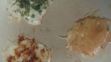 салат весенний в сырной корзинке