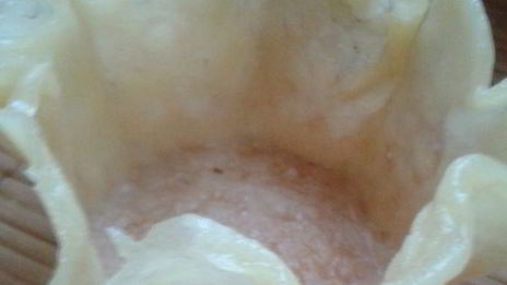 салат весенний в сырной корзинке