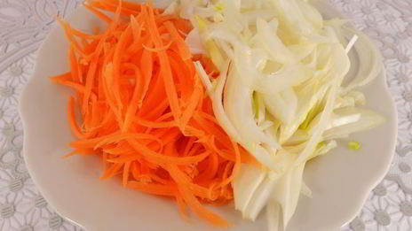 теплый салат из свинины с овощами по-китайски