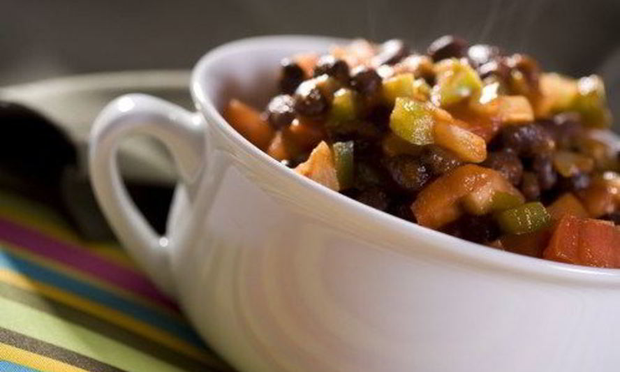 Рецепт разноцветный салат с черной фасолью и лаймовым винегретом