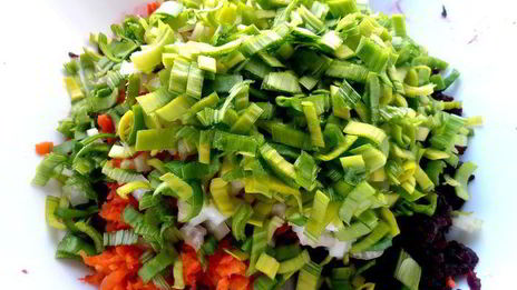 салат винегретный мотив с пикантной заправкой