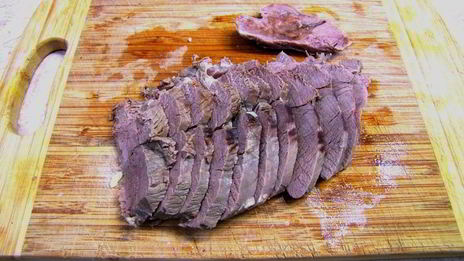 телятина, маринованная в соусе винегрет с репчатым луком