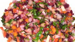 Винегрет без капусты с ботвой, яблоками, грибами