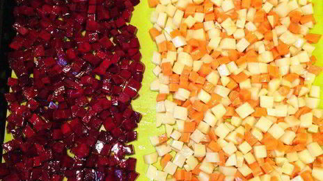 винегрет из запеченных овощей с копченой курицей