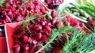 Винегрет с фасолью и жареным луком