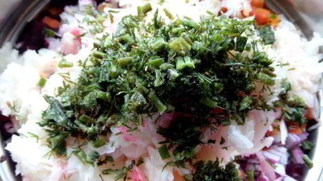 винегрет с фасолью и жареным луком