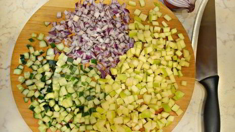 винегрет со слабосоленым лососем