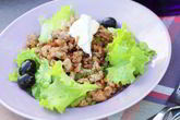 Зеленый салат с фаршем из баранины