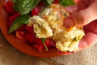 Фокачча с соусом Песто