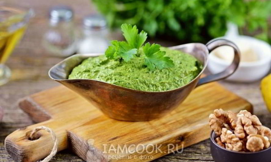 Рецепт соус песто из первой зелени