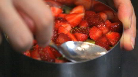 летний тартар с лососем