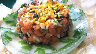 Тартар из форели в ледяном хрустале