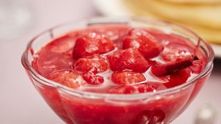 Ягодный соус к блинам