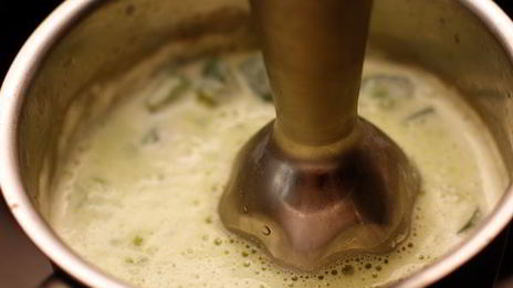 зеленый сливочный соус