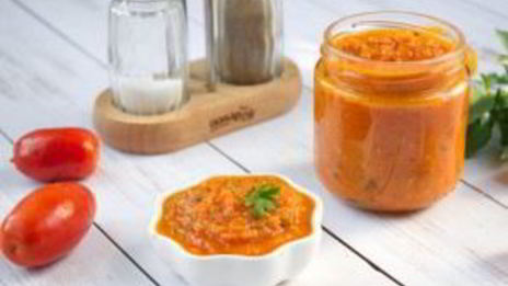 зимний соус из запеченных помидоров
