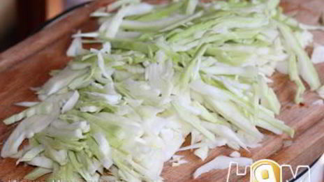 борщ с бычками по-одесски