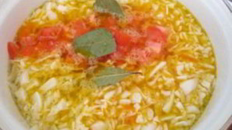 борщ с тушенкой