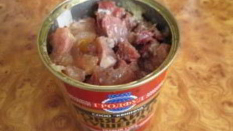 борщ с тушенкой