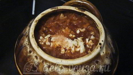 борщ в горшочке