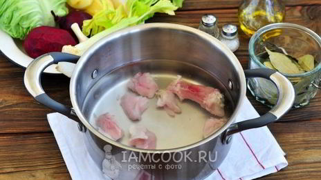 классический борщ с курицей