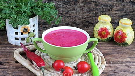 красный борщ с фасолью и копченостями