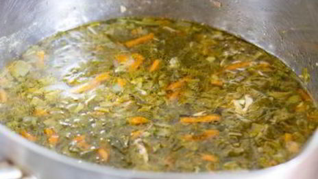 зеленый борщ