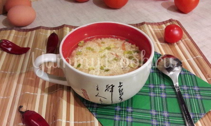 Рецепт бульон с яичной паутинкой, томатами и зеленым луком