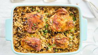 Дикий рис с курицей и грибами на курином бульоне