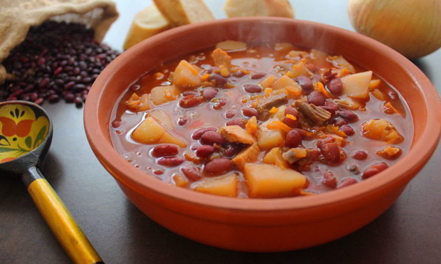 Рецепт фасолевый суп на говяжьем бульоне со свининой