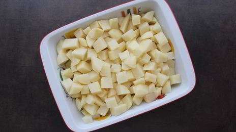 фасолевый суп на говяжьем бульоне со свининой