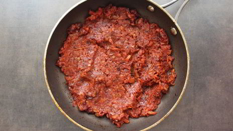 фасолевый суп на говяжьем бульоне со свининой