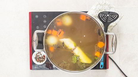 говяжий бульон из косточек