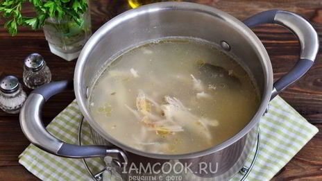 грибной суп на курином бульоне