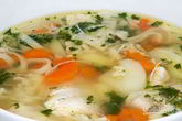 Картофельный суп на курином бульоне