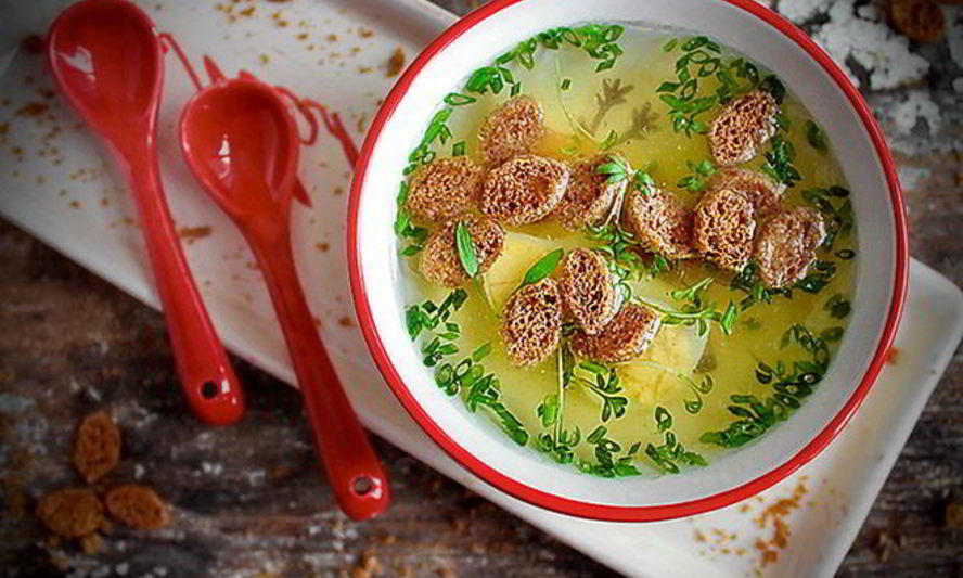 Рецепт куриный бульон на имбире с гренками