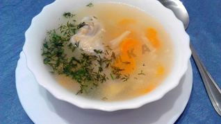 Куриный бульон с вермишелью