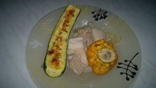 Лодочки из Болгарского перца, фаршированные кукурузой и фейхоа