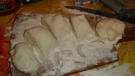 пельмени в горшочках с печенью и бульоном