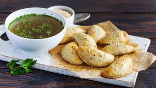 Пирожки с мясом к бульону