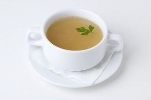 Простой куриный бульон