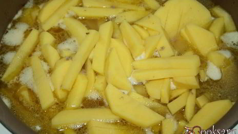 рагу с телятиной на курином бульоне