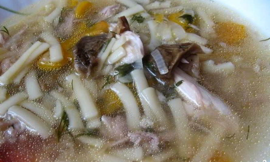 Рецепт суп из белых грибов на курином бульоне