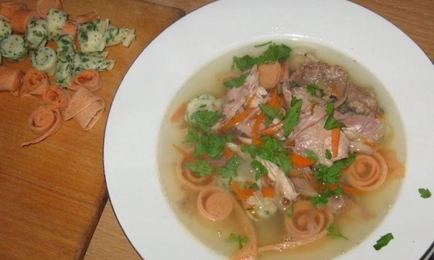 Рецепт суп панадель — бульон с блинчиками