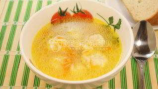 Суп с клецками на курином бульоне